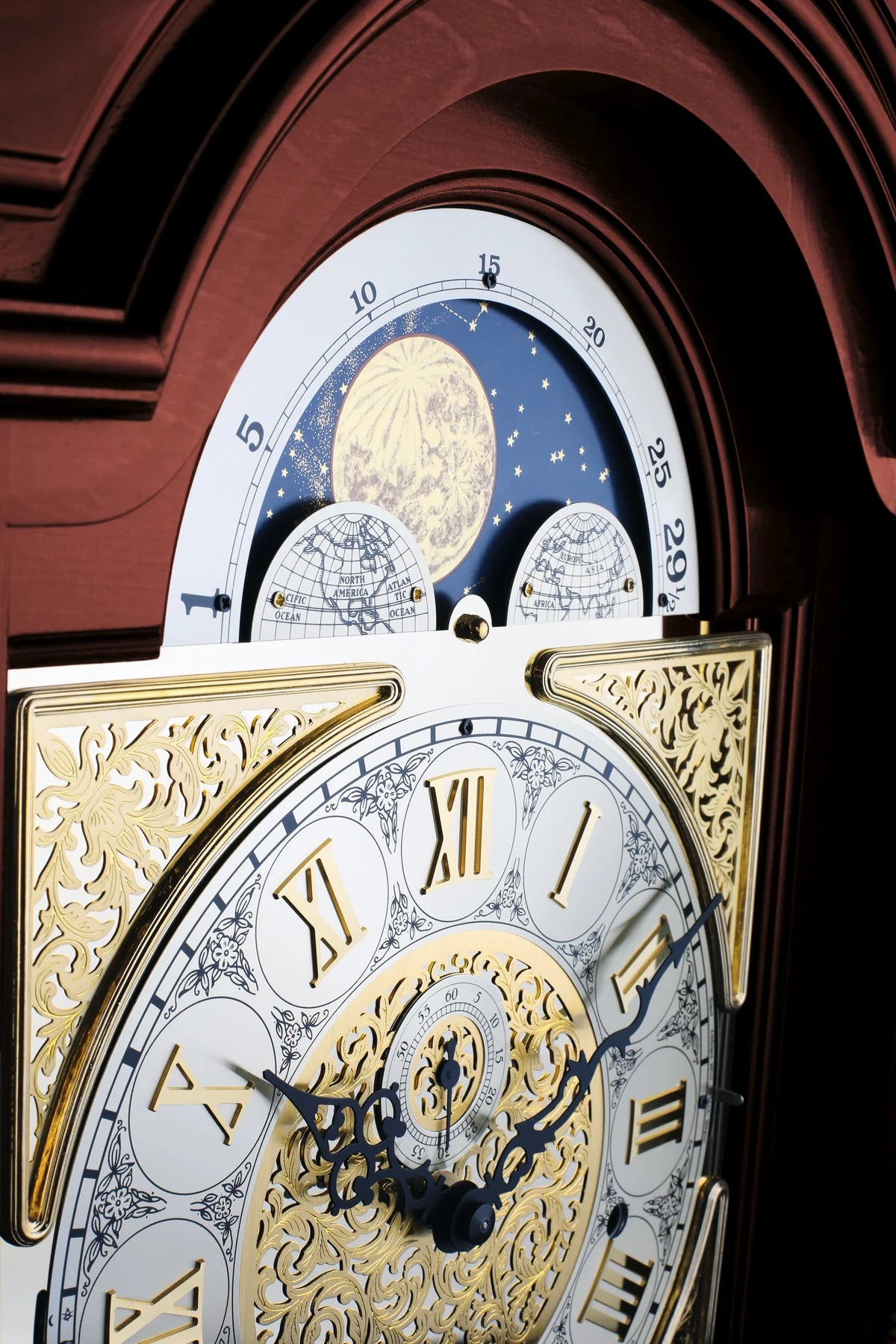Helmle Grandfather Clock 01079-030451